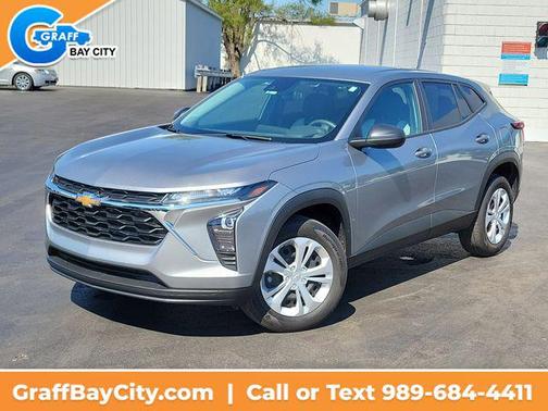 Sterling Gray Metallic 2024 Chevrolet Trax LS