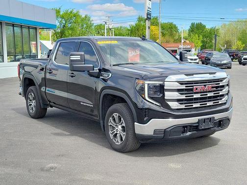 Onyx Black 2024 GMC Sierra 1500 SLE