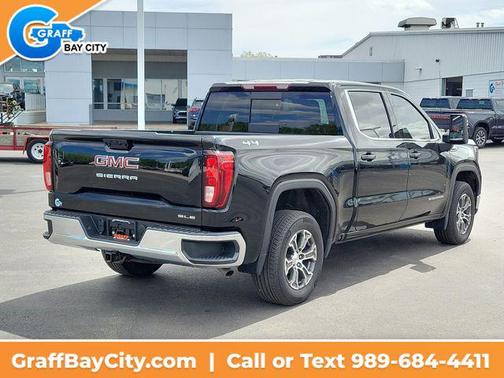 Onyx Black 2024 GMC Sierra 1500 SLE