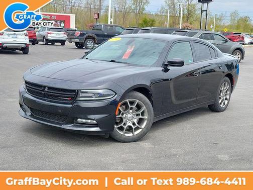 Pitch Black Clearcoat 2017 Dodge Charger SXT