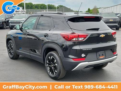 Mosaic Black Metallic 2023 Chevrolet Trailblazer LT