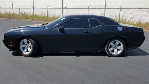 2012 Dodge Challenger SXT