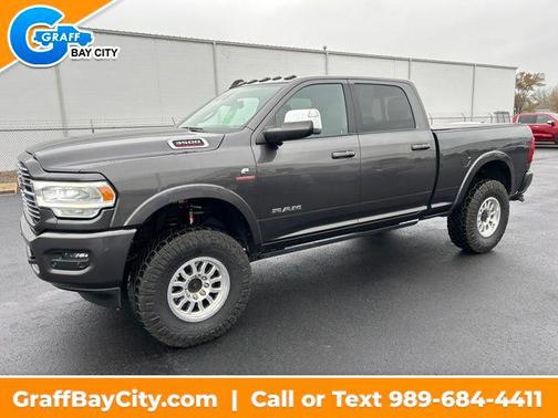 2022 RAM 3500 Laramie Crew Cab 4x4 6'4' Box