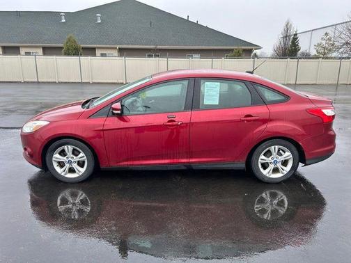 Ruby Red 2014 Ford Focus SE