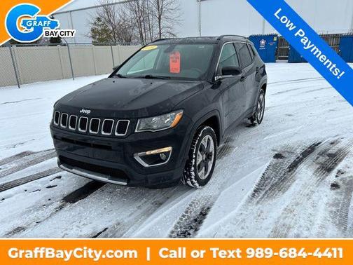 Diamond Black Crystal Pearlcoat 2019 Jeep Compass Limited