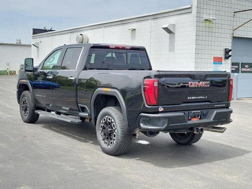 Onyx Black 2024 GMC Sierra 2500 Denali