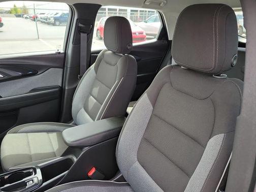 Mosaic Black Metallic 2023 Chevrolet Trailblazer LS