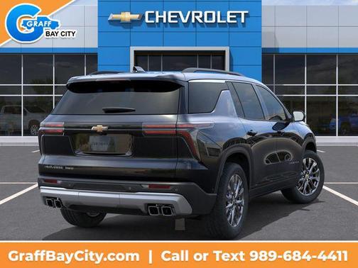 Mosaic Black Metallic 2026 Chevrolet Traverse LT