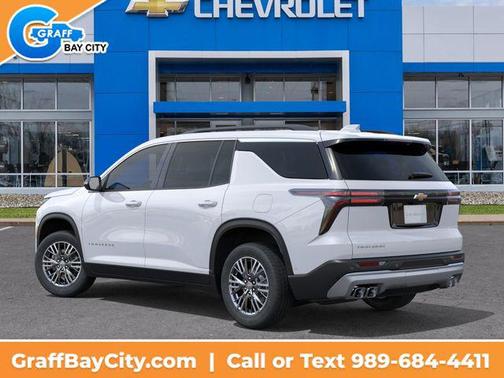 Summit White 2026 Chevrolet Traverse LT