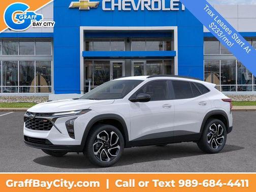 Summit White 2026 Chevrolet Trax FWD 2RS