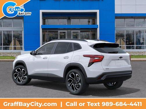 Summit White 2026 Chevrolet Trax FWD 2RS