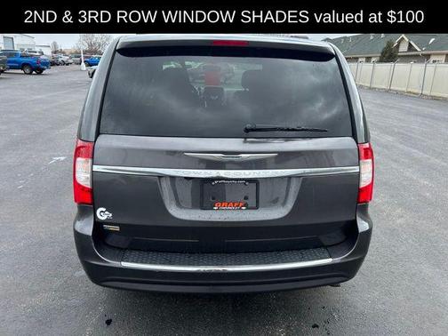 2016 Chrysler Town & Country Touring