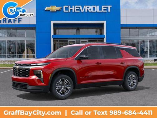 Radiant Red Tintcoat 2026 Chevrolet Traverse LT
