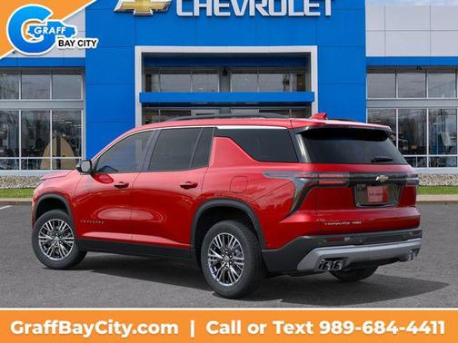 Radiant Red Tintcoat 2026 Chevrolet Traverse LT
