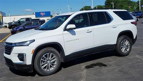 2023 Chevrolet Traverse LT Cloth