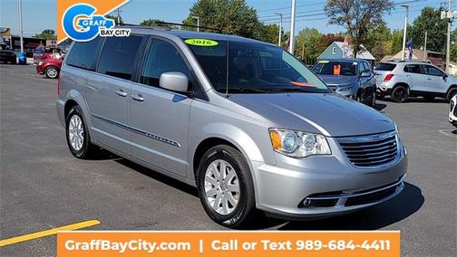 2016 Chrysler Town & Country Touring