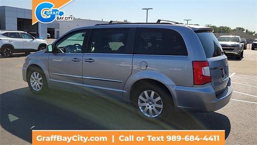 2016 Chrysler Town & Country Touring