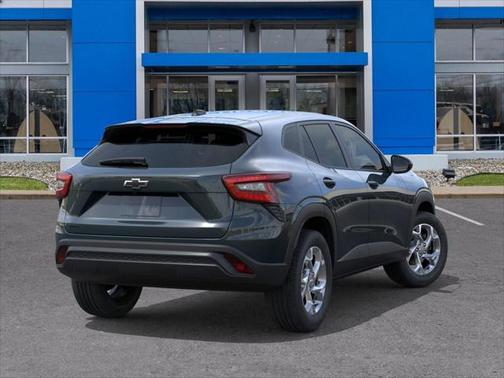 2025 Chevrolet Trax LS