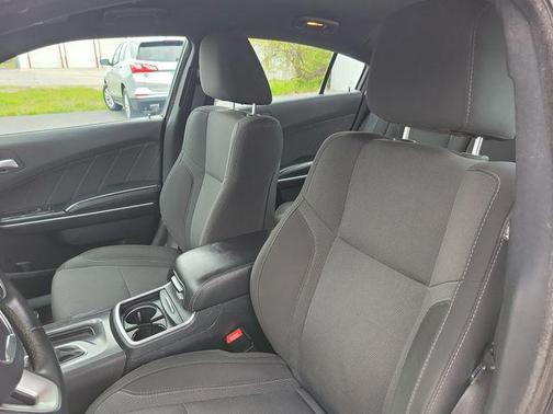 White Knuckle Clearcoat 2017 Dodge Charger SXT