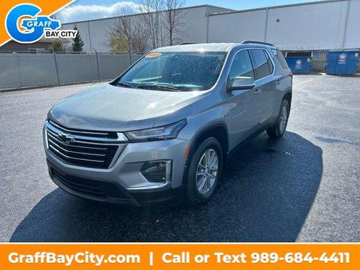 Sterling Gray Metallic 2023 Chevrolet Traverse LT Cloth