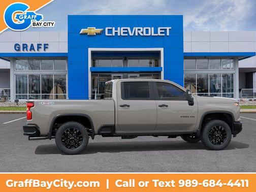 White Sands 2026 Chevrolet Silverado 2500 Custom
