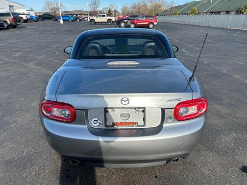 Liquid Silver Metallic 2015 Mazda MX-5 Miata Club