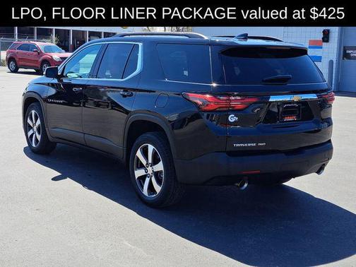 Mosaic Black Metallic 2023 Chevrolet Traverse LT Leather