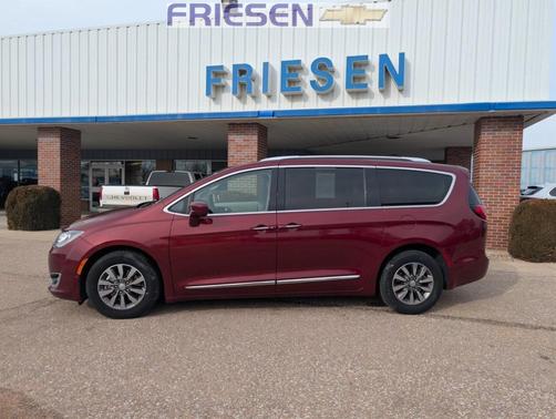 2020 Chrysler Pacifica Touring-L Plus