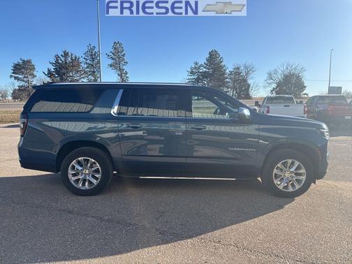 2025 Chevrolet Suburban Premier