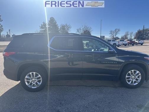 2021 Chevrolet Traverse LT Cloth