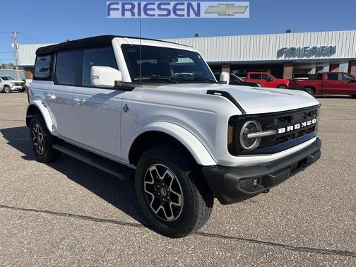 2023 Ford Bronco Outer Banks