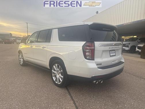 2023 Chevrolet Suburban High Country