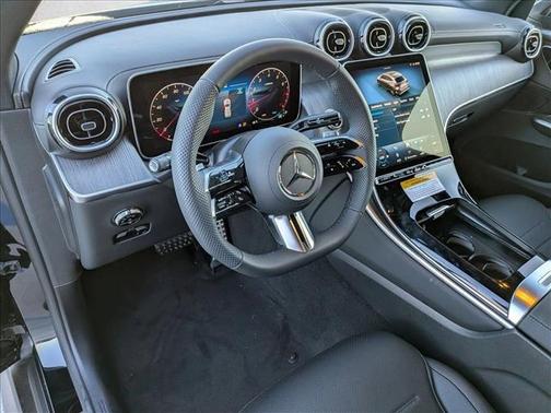 2026 Mercedes-Benz GLC 300 Base
