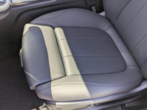 2025 Mercedes-Benz GLA 250 Base