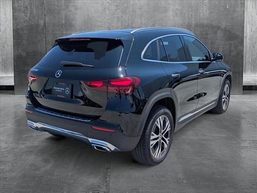 2025 Mercedes-Benz GLA 250 Base