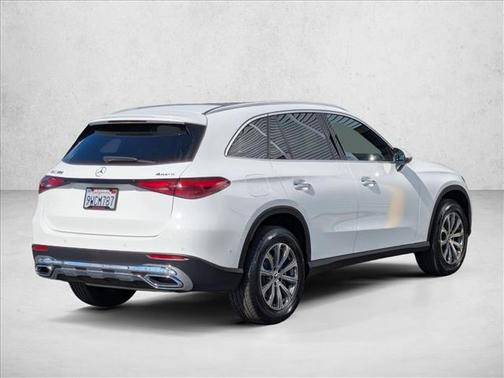 Polar White 2026 Mercedes-Benz GLC 300 4MATIC