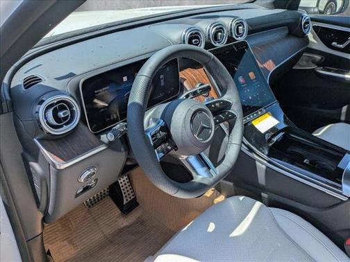 2025 Mercedes-Benz GLC 350e Base