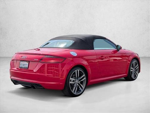 Tango Red Metallic/Black Roof 2016 Audi TT 2.0T