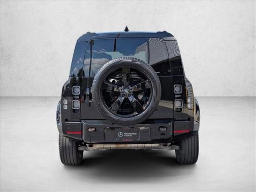 Santorini Black Metallic 2020 Land Rover Defender 110 X