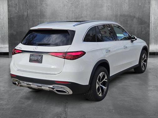 2025 Mercedes-Benz GLC 350e Base