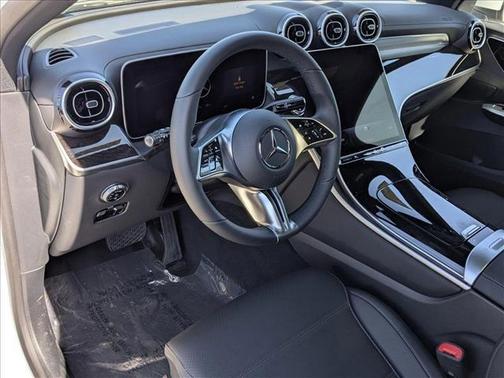 2025 Mercedes-Benz GLC 300 Base