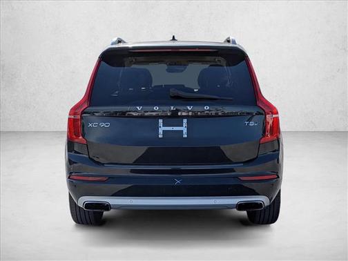 2016 Volvo XC90 T5 Momentum