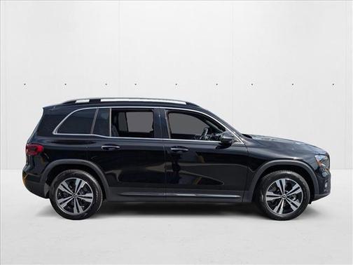 2025 Mercedes-Benz GLB 250 4MATIC