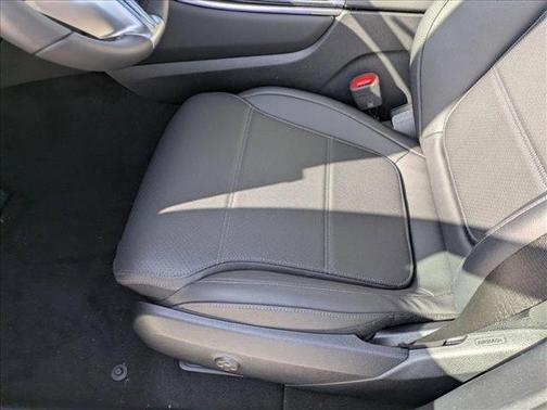 2025 Mercedes-Benz GLC 350e Base