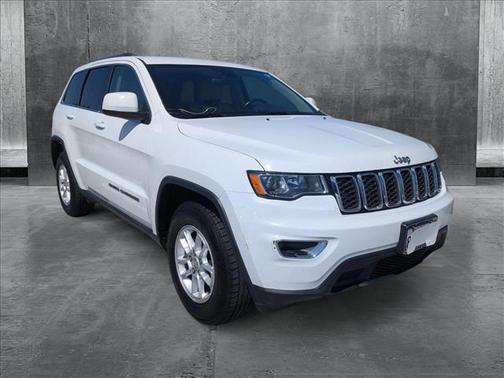 2020 Jeep Grand Cherokee Laredo