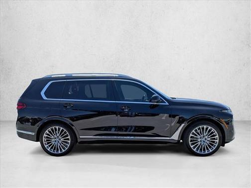 Black Sapphire Metallic 2024 BMW X7 xDrive40i