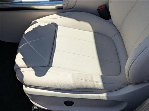 2025 Mercedes-Benz GLA 250 Base