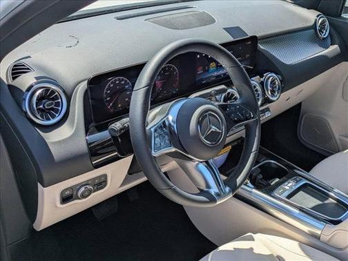 2025 Mercedes-Benz GLA 250 Base