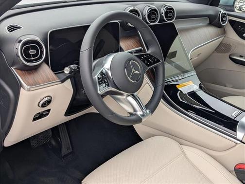 2026 Mercedes-Benz GLC 300 Base