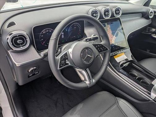 2025 Mercedes-Benz GLC 350e Base